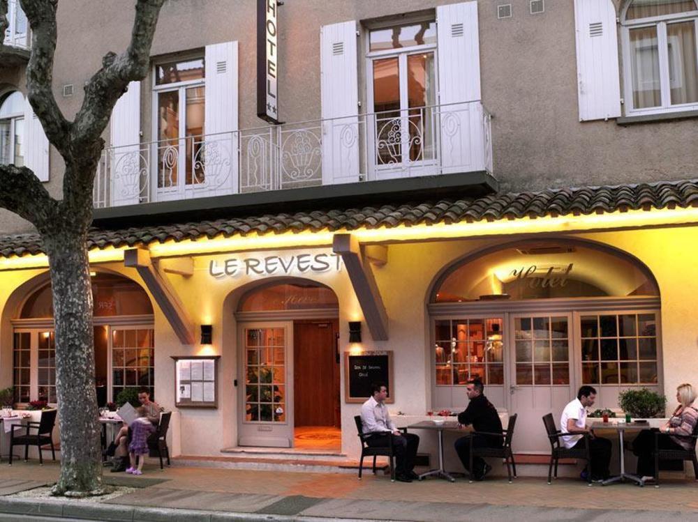Brit Hotel Confort Le Revest Sainte-Maxime Esterno foto